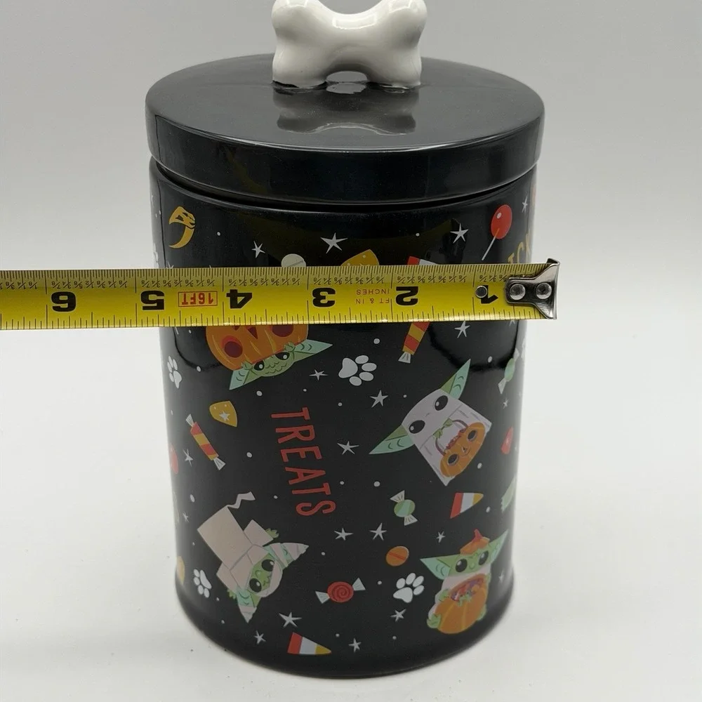 Star Wars Halloween Grogu Dog Treat Cookie Jar Canister Candy Great Condition!